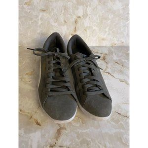 Puma Vikky Soft Foam Low Top Sneakers Womens Size 10 Gray Suede Shoes 370204 04